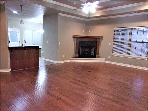 3rd image of 4400 Canopy Meadows Dr