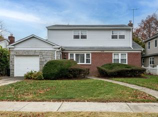 556 Jackson St, Baldwin, NY 11510