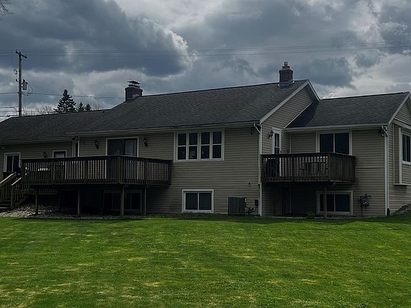 2nd image of 3015 Three Mile Rd NE