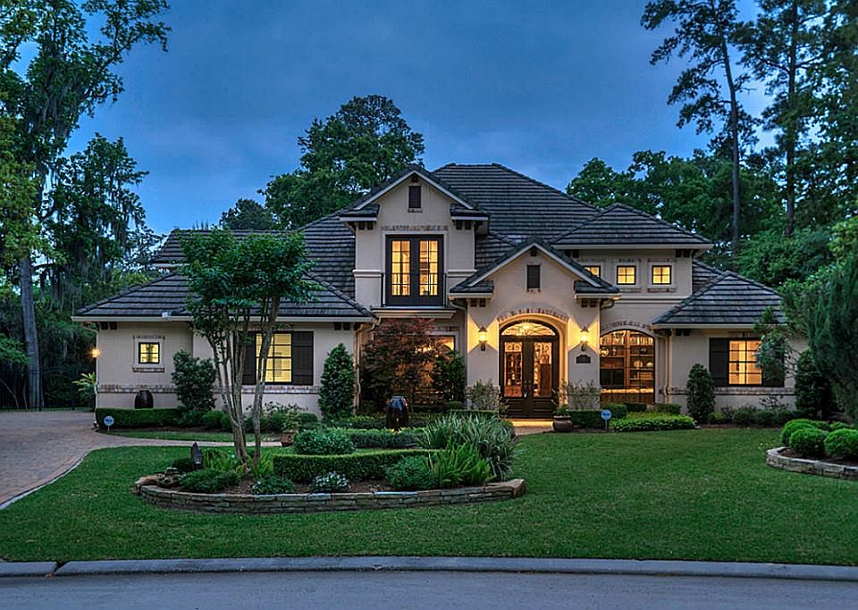 1st image of 3 Bay Cliff Ct