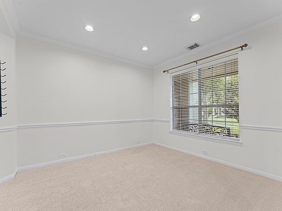 4th image of 2411 Clippers Sq
