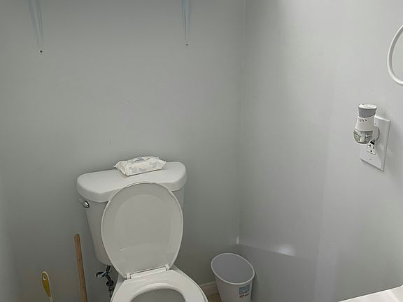 3rd image of 681 Robert Ave #1