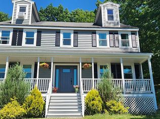 19 Hibiscus Ln, Ayer, MA 01432