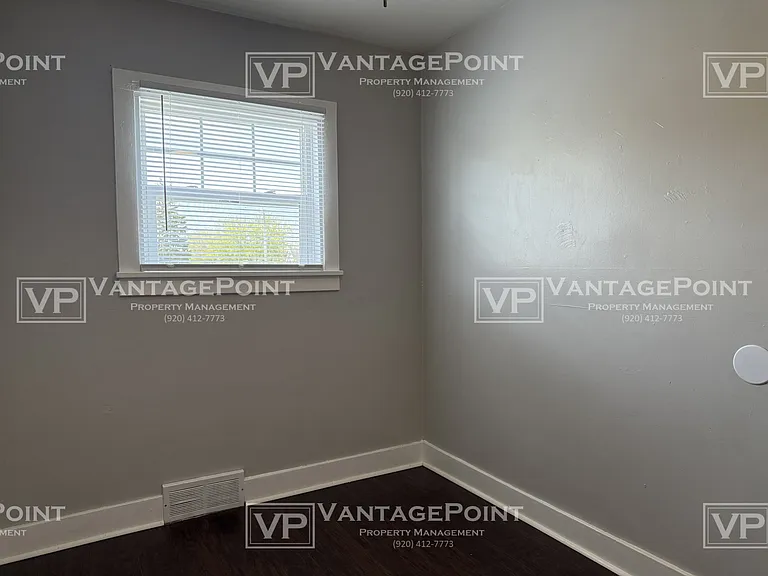 813 N Broadway — Photo 14