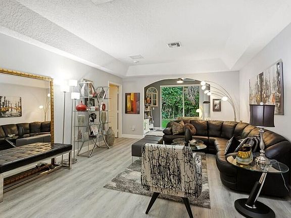 4th image of 12527 Crystal Pointe Drive #B