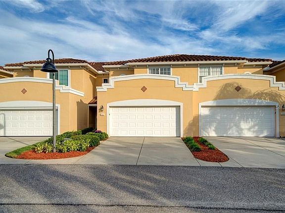 5th image of 212 Valencia Cir