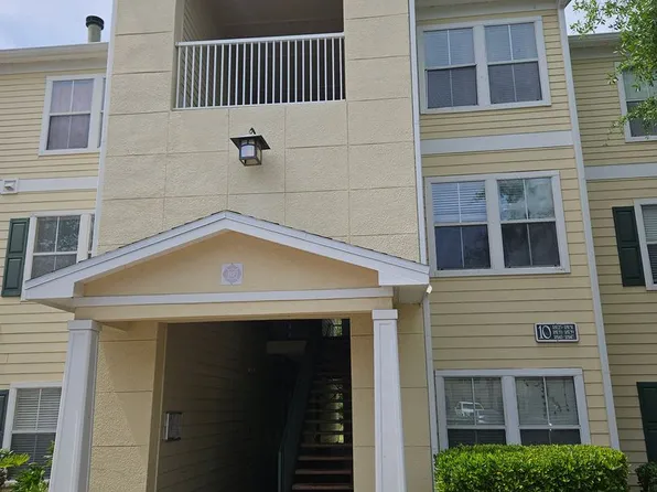 18125 Sterling Gate Cir, Tampa, FL 33647