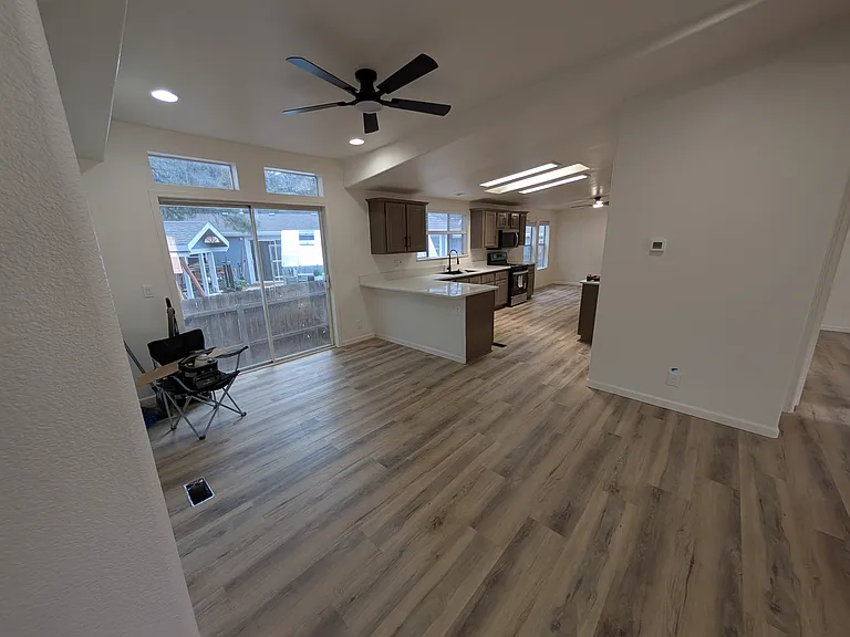 Living Room/Kitchen