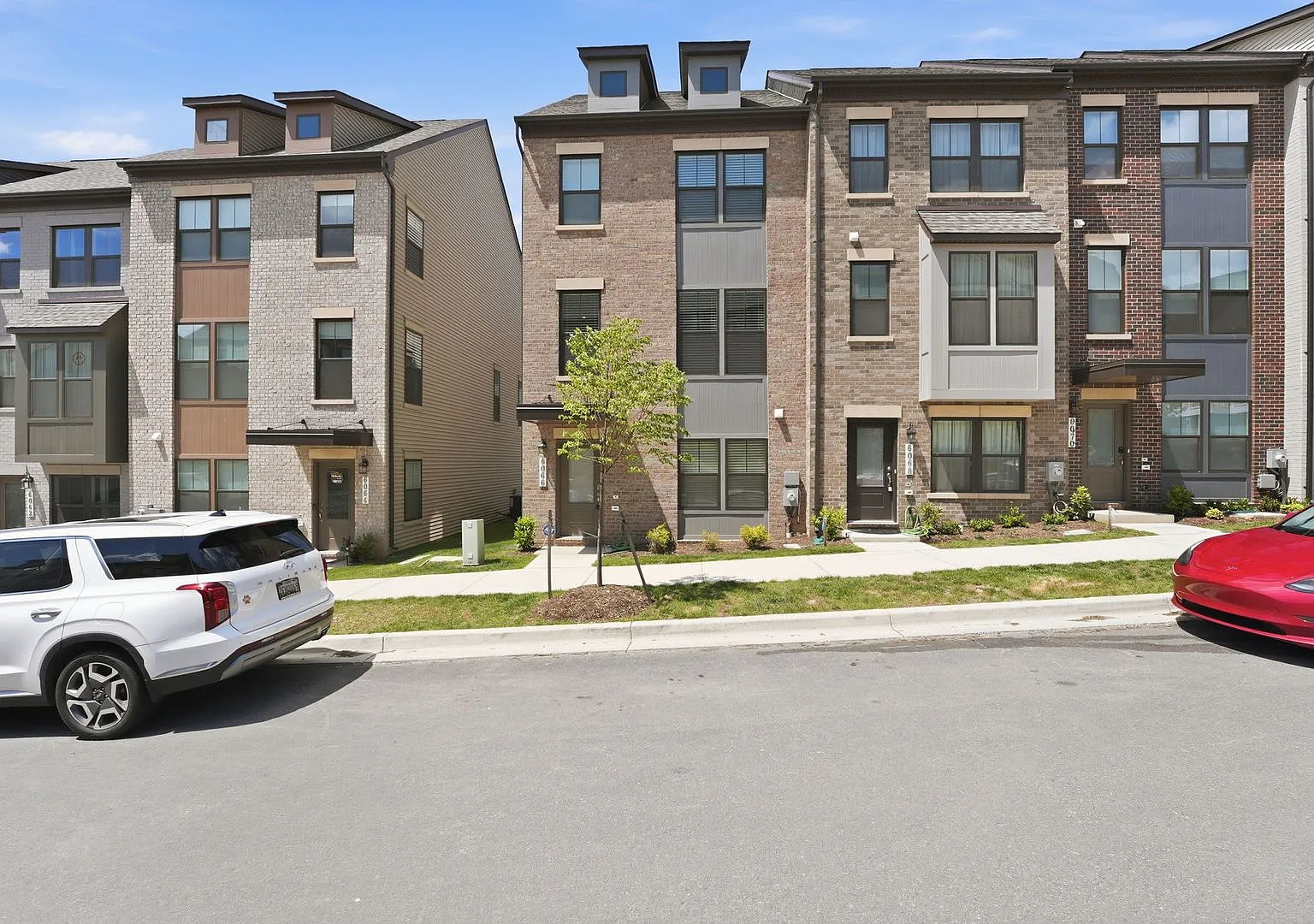 Welcome to this beautifully maintained residence in the heart of Hyattsville, where comfort and s... — Photo 1