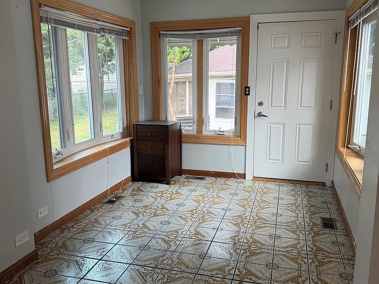 1705 S Crescent Ave — Photo 5