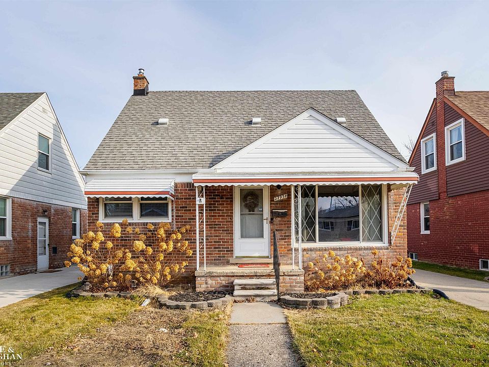 1st image of 27934 Grant St