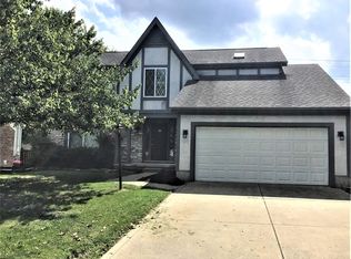 553 Tall Oaks Dr, Columbus, OH