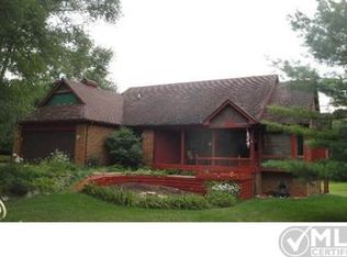 4716 Forest St, Leonard, MI 48367