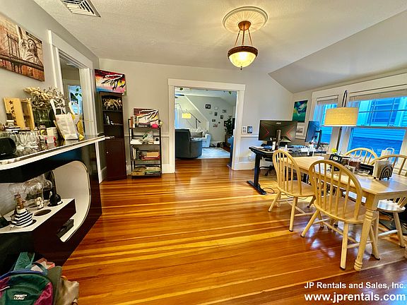 4th image of 11 Spring Park Ave #3