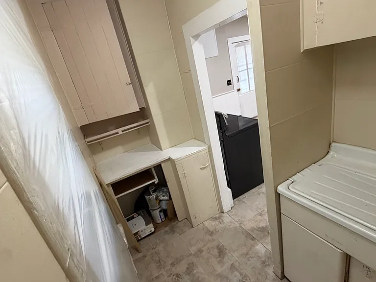 61 Vernon Ave #4 — Photo 10
