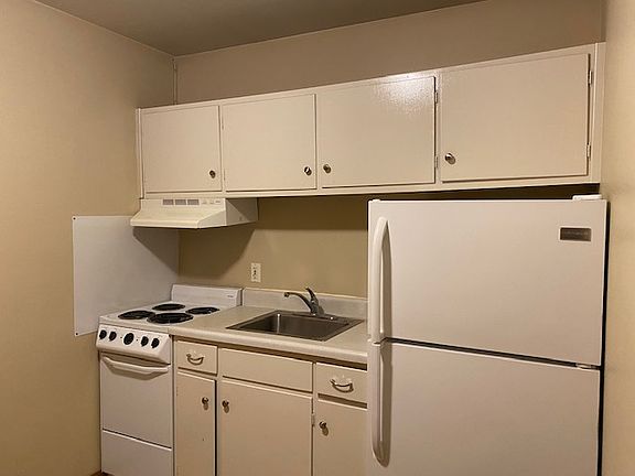 3rd image of 2012 S Illinois Ave #49