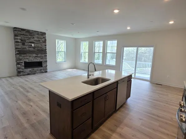3645 Dexter Ct #154, Aberdeen, MD 21001