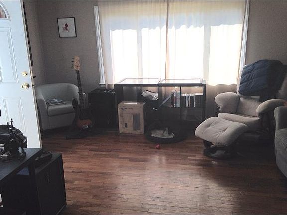 4th image of 524 Wayland Ave