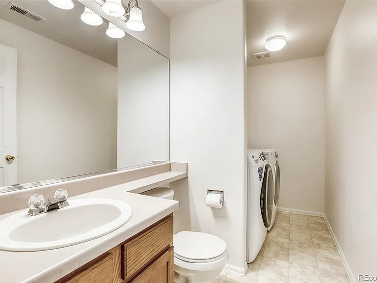 1633 Deerwood Dr — Photo 13