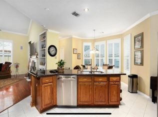 8604 Beacon Bend Ln, Pearland, TX 77584