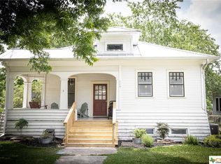 110 N Avenue F, Shiner, TX 77984