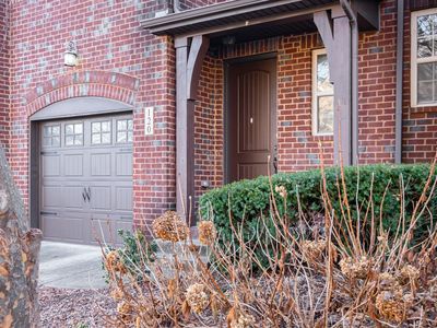 120 Ambassador Pvt Cir, Hendersonville, TN, 37075