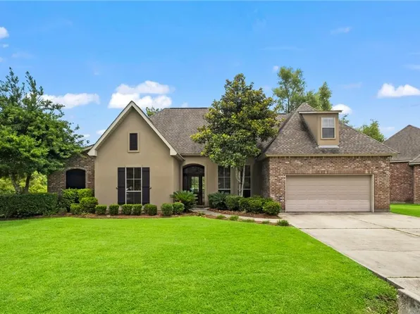332 Autumn Creek Dr, Madisonville, LA 70447