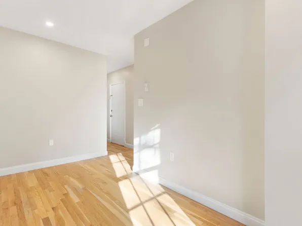 54 Melrose St, Boston, MA