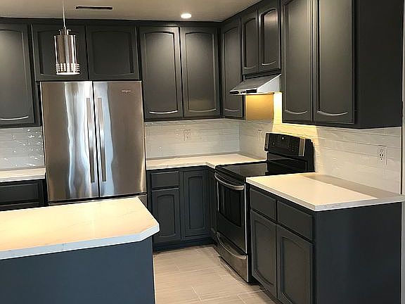 3rd image of 3286 Skyline Dr