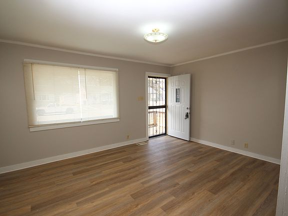 3rd image of 2261 N Centennial St