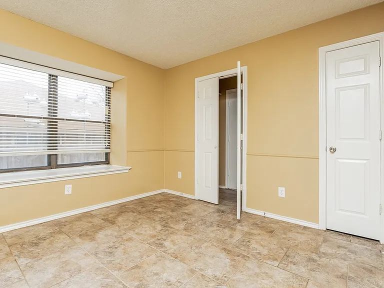 3239 Wichita Dr — Photo 12