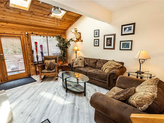 4th image of W Nine Sunridge Dr