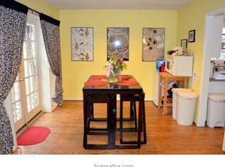 217 N Harvey Mitchell Pkwy #2818, Bryan, TX 77807