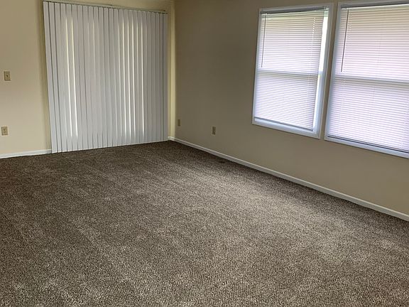 5th image of 180 S Tippecanoe Dr
