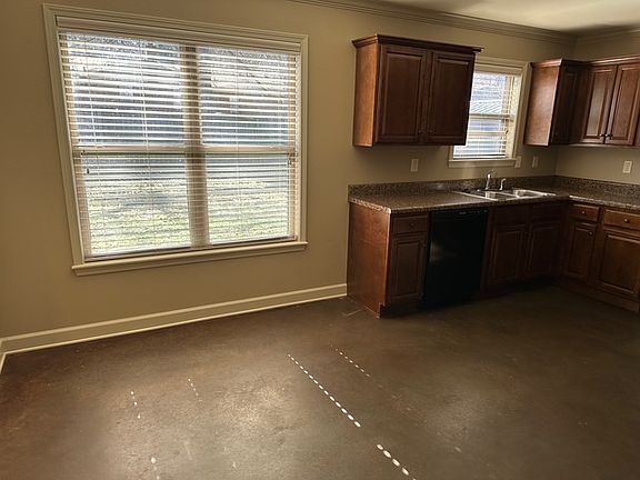 4th image of 1805 Sara Ct