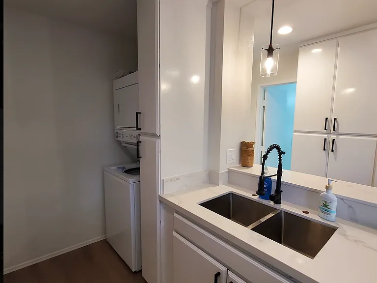 2138 Garnet Ave #C — Photo 6