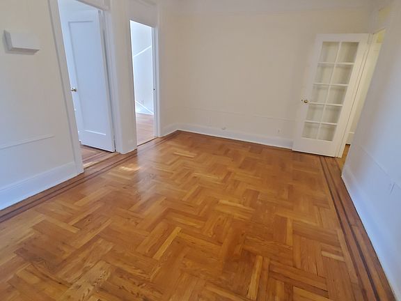 4th image of 34-37 30th St #3A