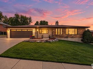 946 Arlington Way, Bountiful, UT 84010