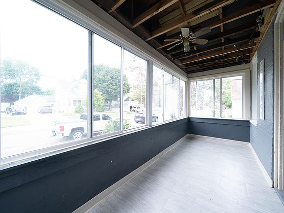 3rd image of 20 W Cherry Ave