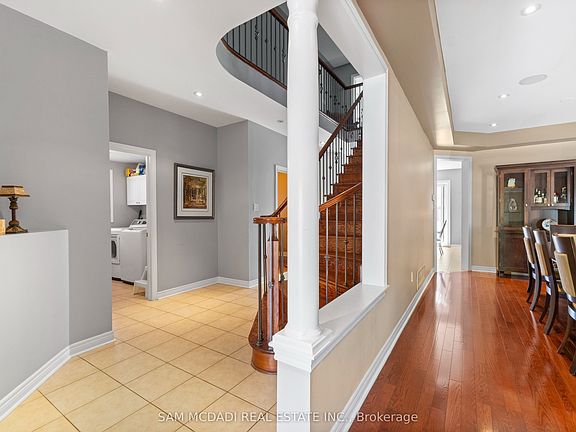 5th image of 2476 Palmerston Rd