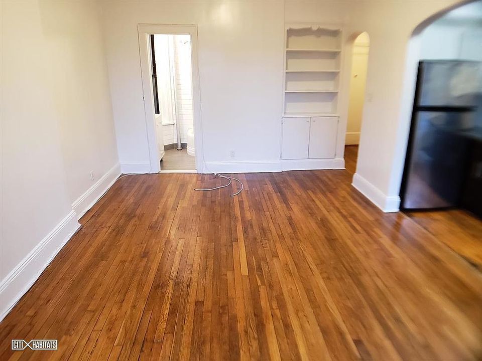 2nd image of 436 Macdonough St APT 6