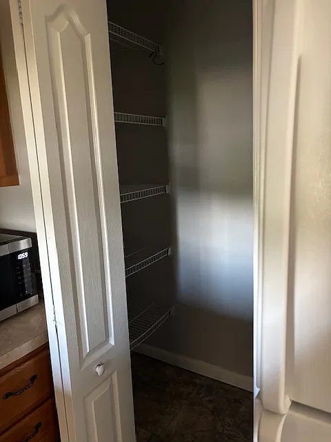 2 bed, 1.5 bath, 1160 sqft, $1,700 — Photo 3