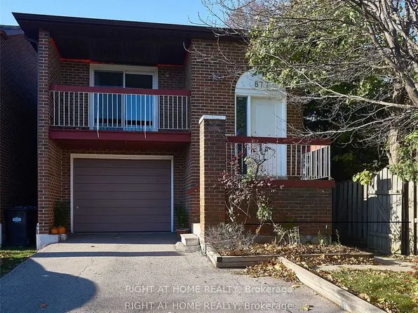 877 Thistle Down Cir, Mississauga, ON L5C 3K5