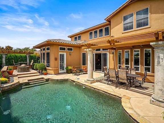 3rd image of 6085 Southerness Dr