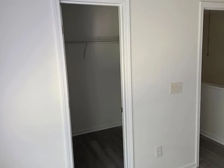 7925 Averette Hill Dr — Photo 5