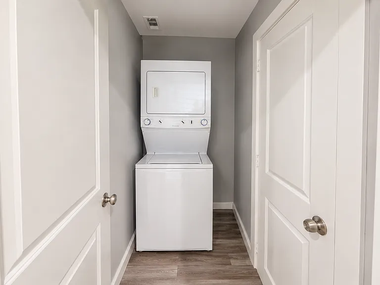 1306 Locust St — Photo 18