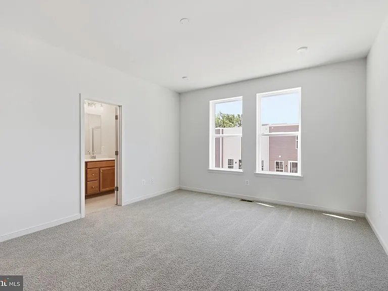18002 Alicia Ave — Photo 31