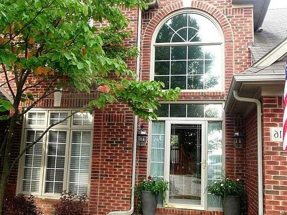 3rd image of 48816 Bradford Dr