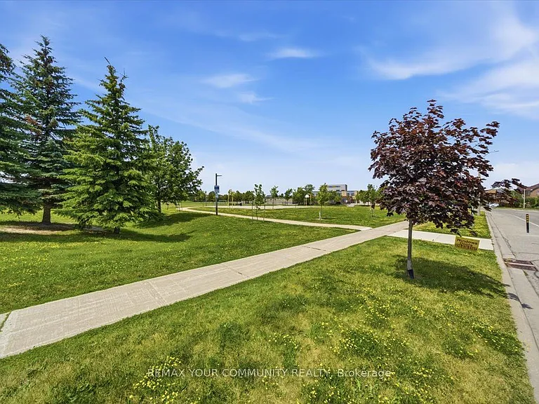 2 Hollywood Hill Cir #LOWER — Photo 24