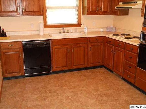 Home for Sale in Quincy, IL $114,900